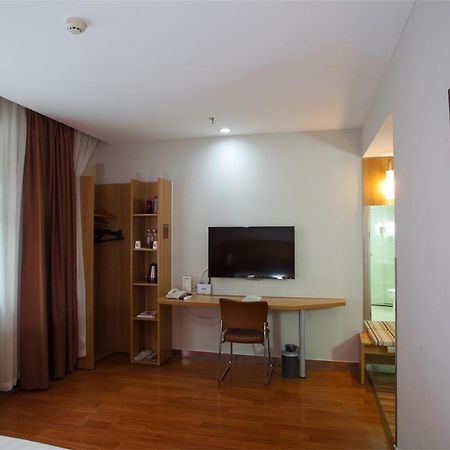 Hotel Ibis Luoyang Hi Tech Dev Zone Exterior foto