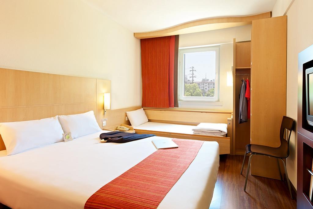 Hotel Ibis Luoyang Hi Tech Dev Zone Exterior foto